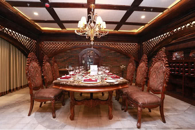 nhà hàng hầm bia lã vọng beer club nguyễn thị thập 8